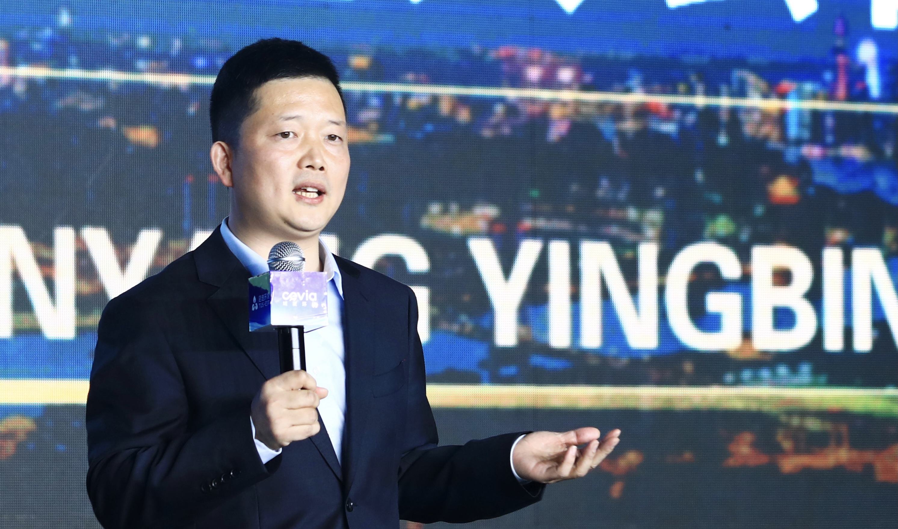 何航校.jpeg 何航校.jpeg